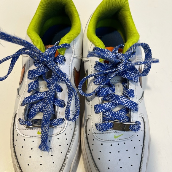 Nike Big Kid's Air Force 1 LV8 White/Multi-Color-Medium Blue (DQ7767 100) - Picture 7 of 13